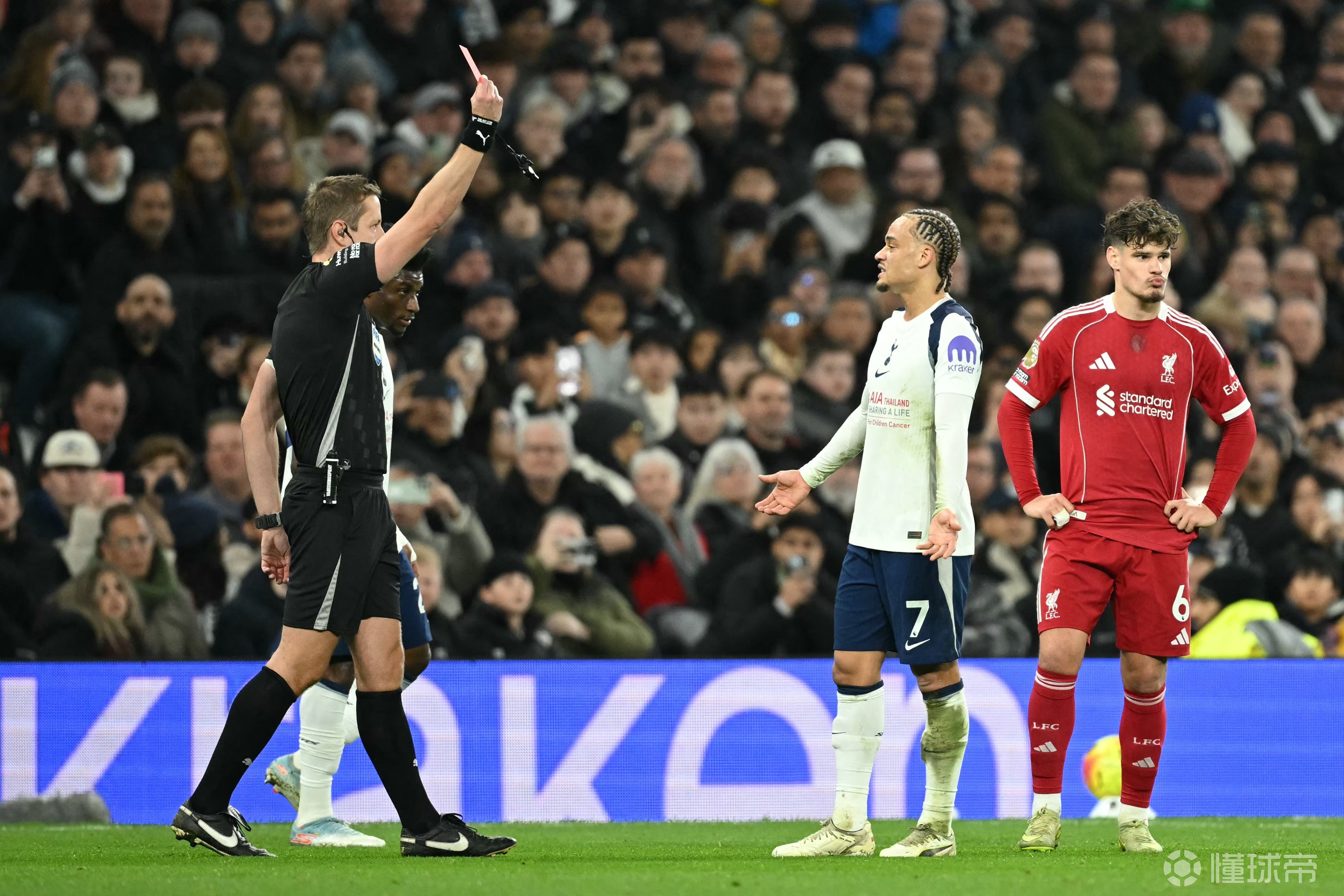 关于利物浦大比分压制对手，表现持续出色的信息